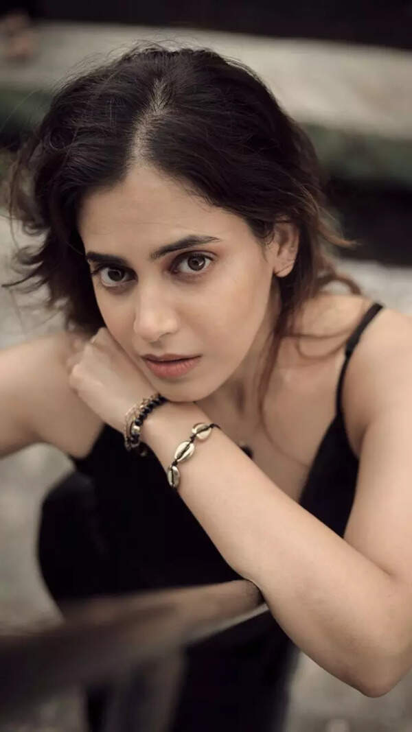 Shruthi Prakash Wallpapers