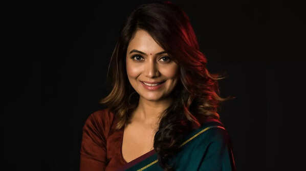 Shwetha Prasad resumes her Yoga practice after recovering from her Knee injury