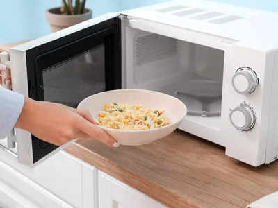 How to Prevent Splatter Safely When Cooking with a Microwave Oven