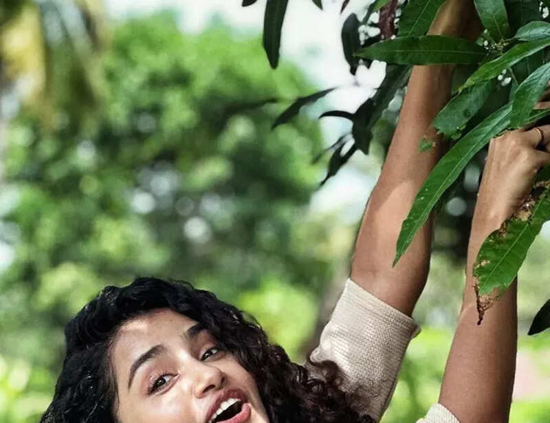 ​Anupama Parameswaran charms audiences with casual style statement​
