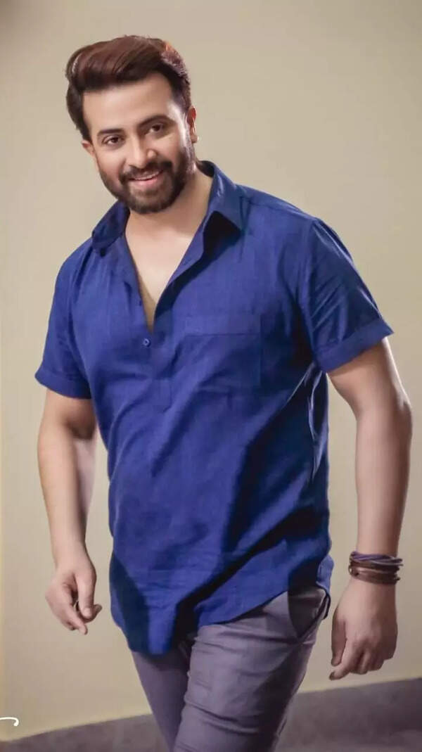 Shakib Khan Photos