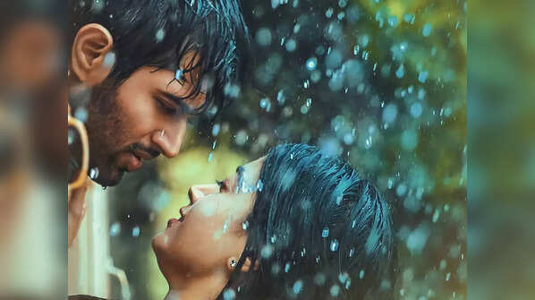 <strong>Euphoria of First Kiss</strong>