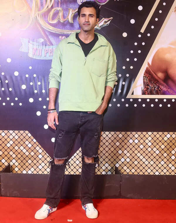 Gurfateh Pirzada Stills