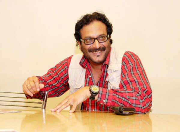 Milind Gunaji Photos