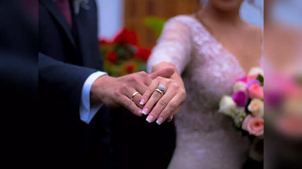 The"unspoken rule" of successful marriage, revealed by married women