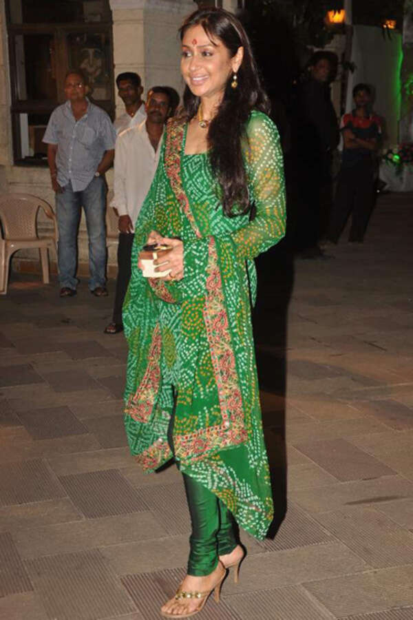 Sunita Gowariker Images
