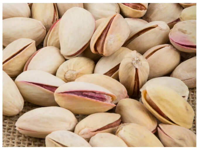 How a handful of pistachios can help balance nutritional deficiencies
