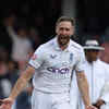 <i class="tbold">chris woakes</i> (England): 19 wickets