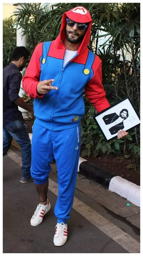 Mario Stills
