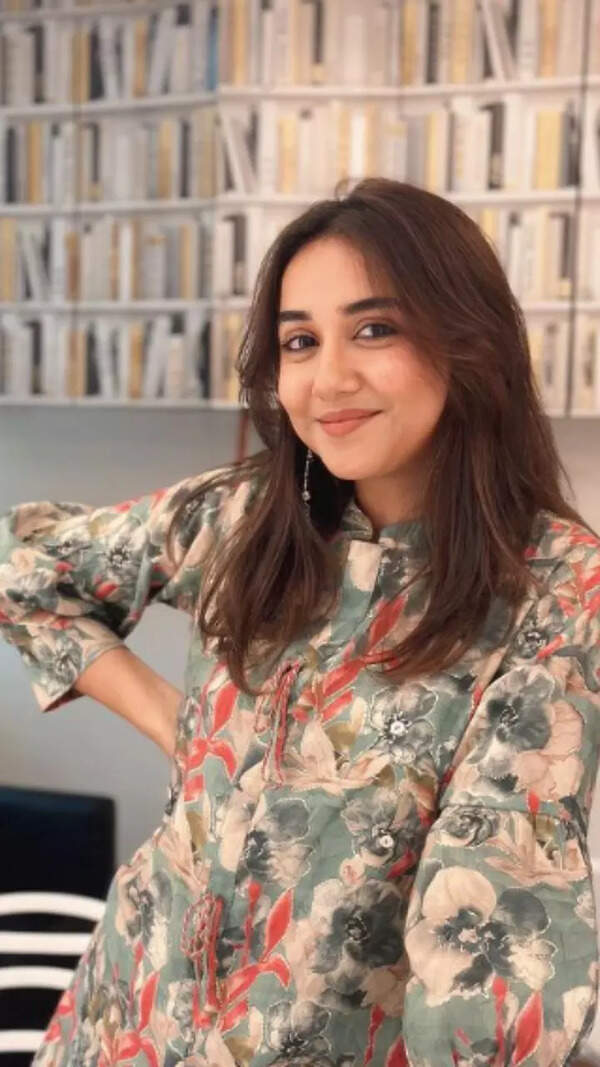 Prajakta Koli Wallpapers