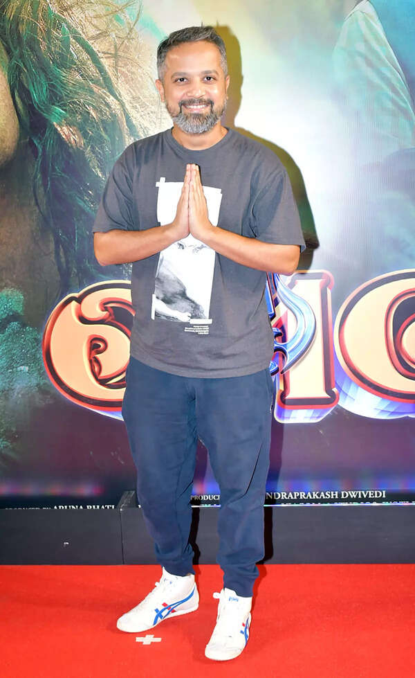 Anand Tiwari