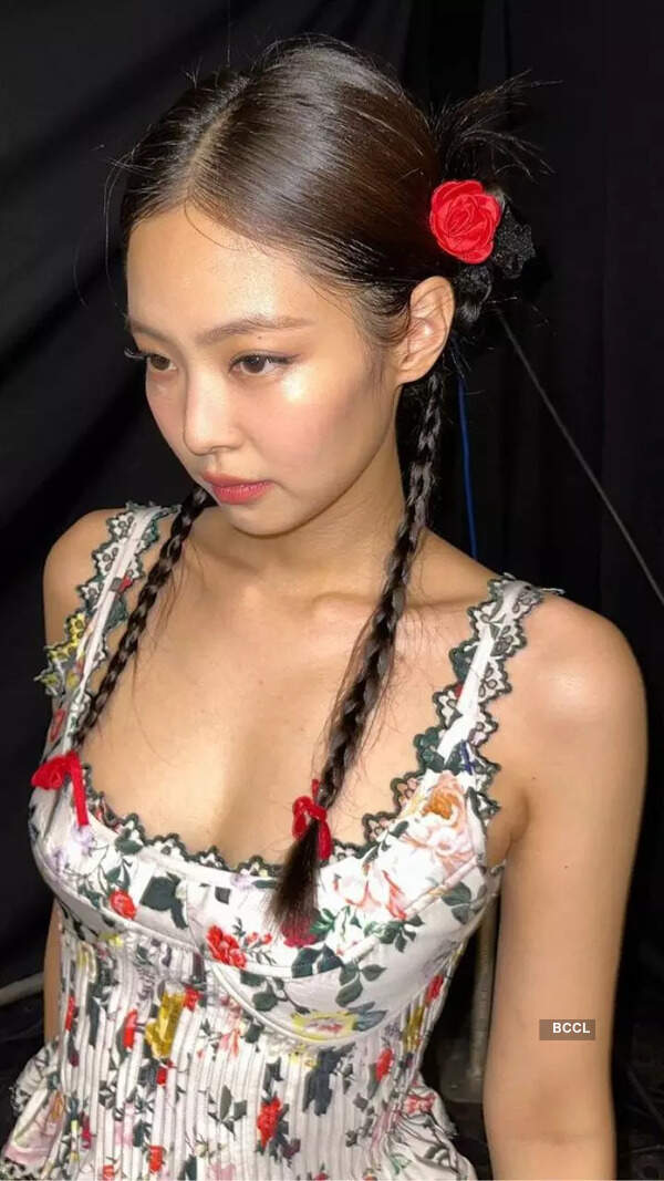 Jennie Kim Pictures