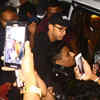 Article image for: Hrithik Roshan and GF Saba Azad get mobbed by <i class="tbold">unruly</i> CROWD after their movie date- WATCH the VIRAL video