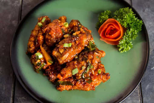 Phar Phar Chicken Wings with Chilli Garlic Sauce