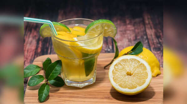 Right time to drink lemon water