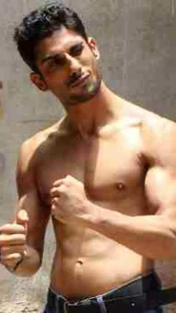 Prateik Babbar Photos