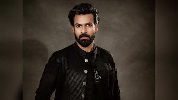 Panja Vaisshnav Tej