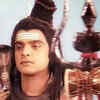 <i class="tbold">vinay gowda</i>