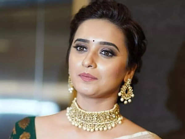 Shivani Surve Pictures