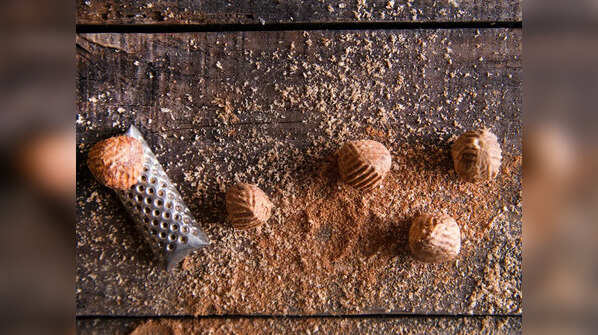 Why women should include nutmeg in their daily diet?