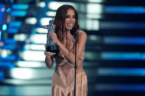 Anitta Pictures