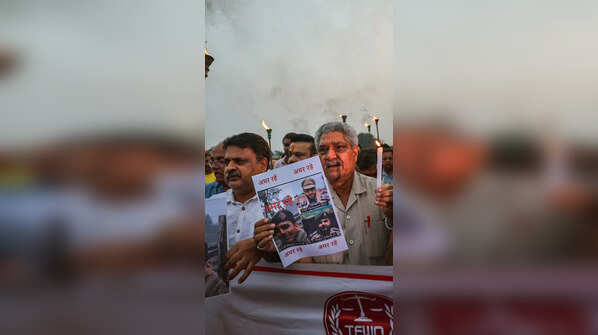 Candlelight marches held in Kupwara, Kulgam