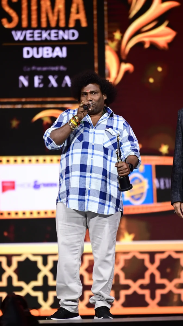 Yogi Babu Pictures