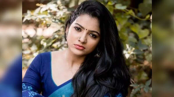 VJ Chitra