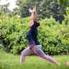 ​What are the steps to perform Virabhadrasana?