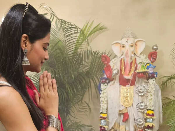 Ushasi Ray Wallpapers