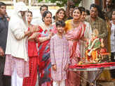 ​Shilpa Shetty and Raj Kundra celebrate Ganpati Visarjan in high spirits, grooving to dhol rhythms​