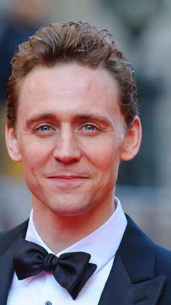 Tom Hiddleston Images