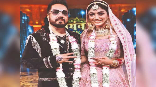Mika Singh on his relationship with Akanksha Puri