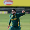 <i class="tbold">Tabraiz Shamsi</i> (SA)