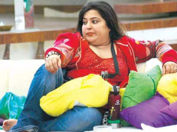 Dolly Bindra Photos