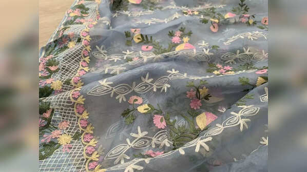 Muslin saris