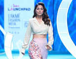 Hina Khan shines on the ramp with her effortless style and grace, see pictures