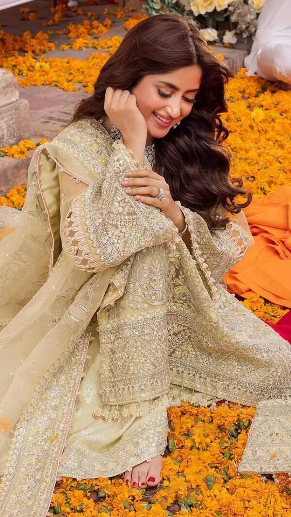 Sajal Ali Images