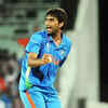 <i class="tbold">Munaf Patel</i>: 6 wickets