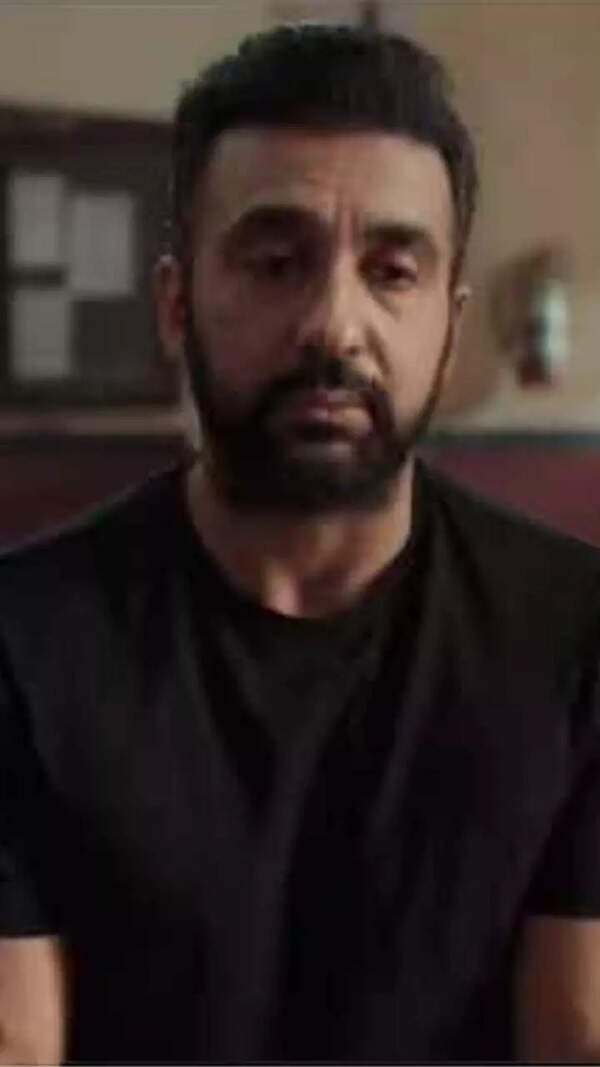 Raj Kundra Photos