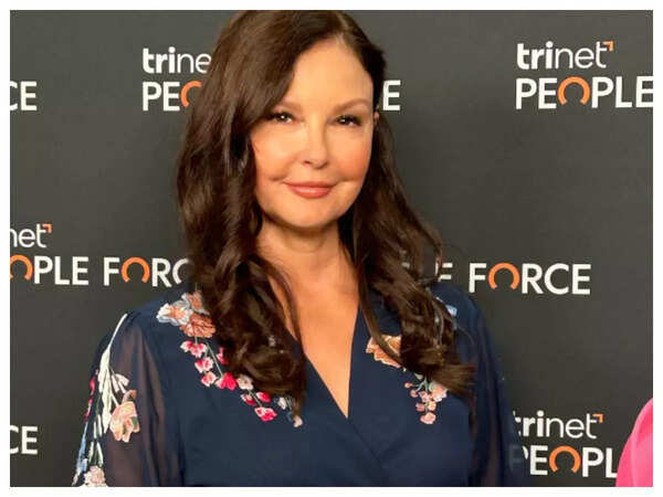 Ashley Judd Images