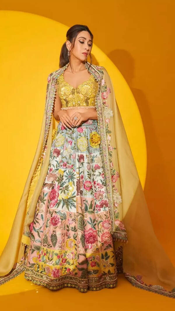 Karisma Kapoor Images