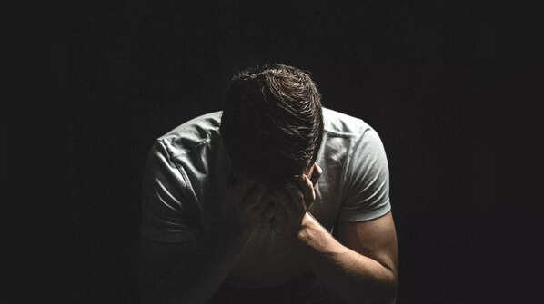 How to stop thinking so much and be free