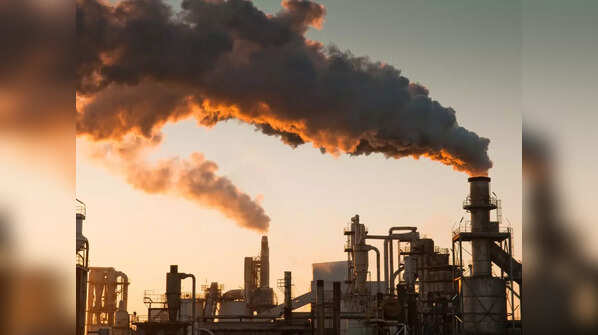 Why does the air quality deteriorate?