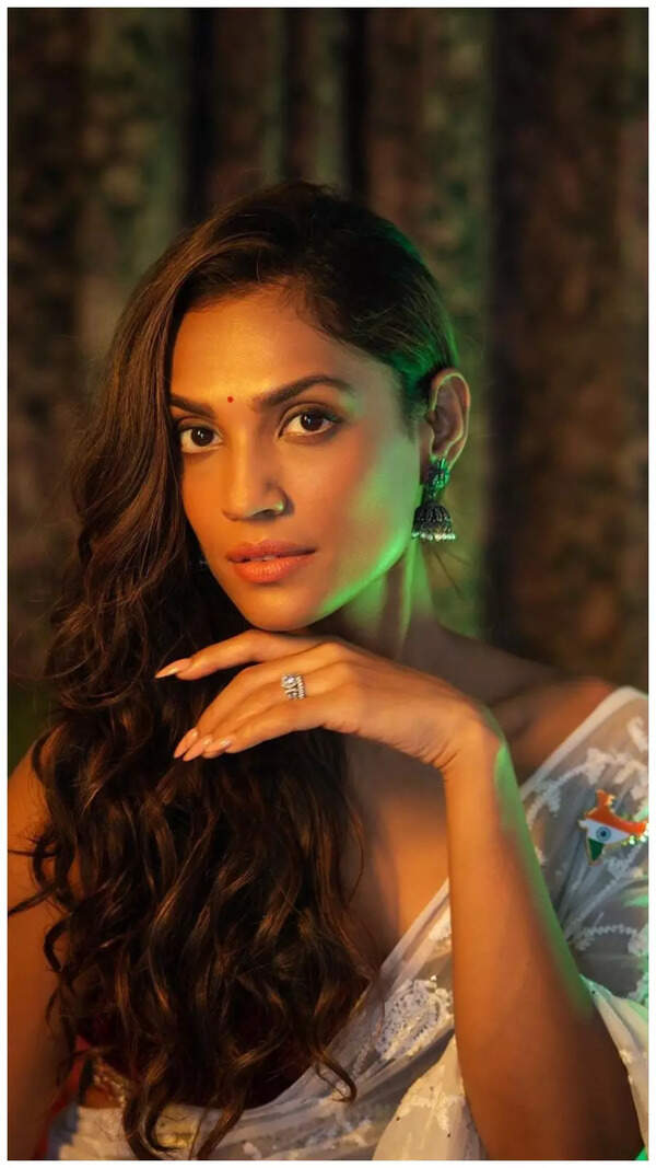 Shruthy Menon Images