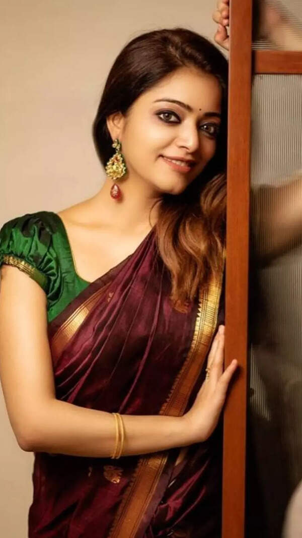Janani Photos