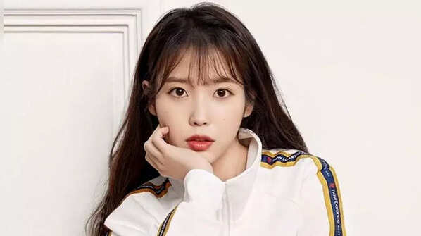 Singer IU