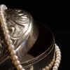 Article image for: <i class="tbold">pearl</i>