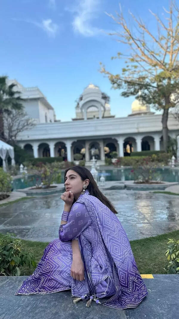 Sara Ali Khan Wallpapers