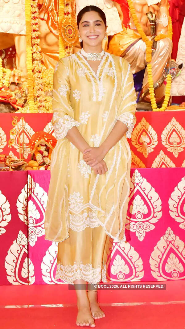Sharvari Wagh Photos